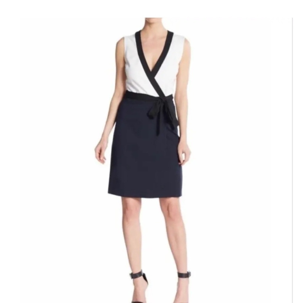 Diane Von Furstenburg sleeveless Gracie Wrap Black/Navy Blue/White Dress